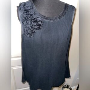 Banana Republic Black/Gray Ruffled Blouse Tank Top
